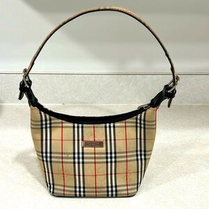 Burberrys pre owned small purse.